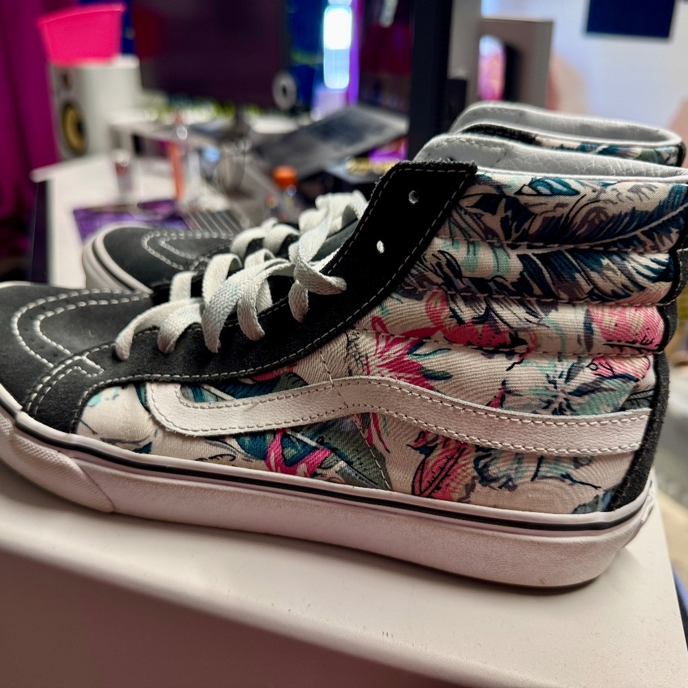 Vintage Vans - circa 2016 - Sk8- Hi Slim Tropical